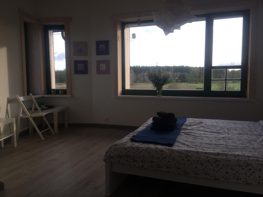 Chamedafne W Puszczy Kampinoskiej Brochów Esterno foto